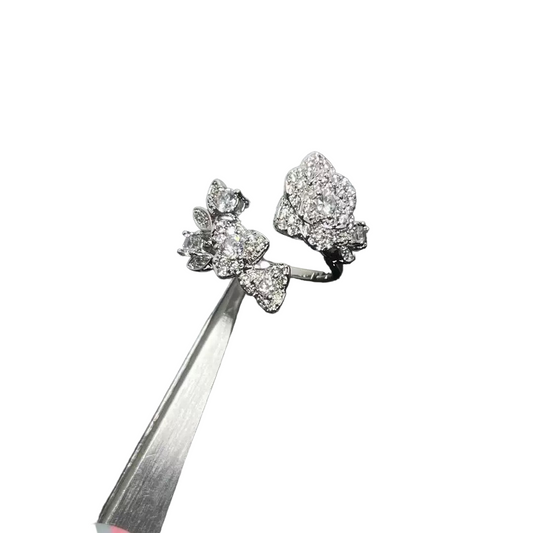 Anillo Pétalo Divino