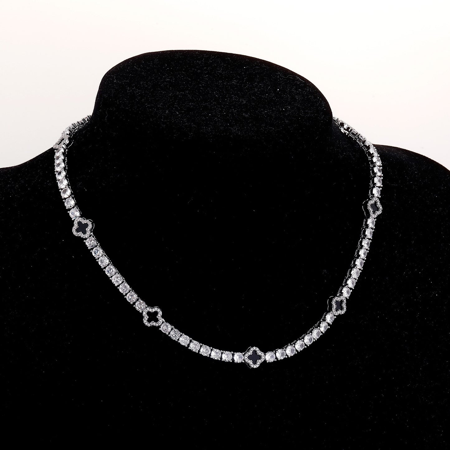 Collar Noir