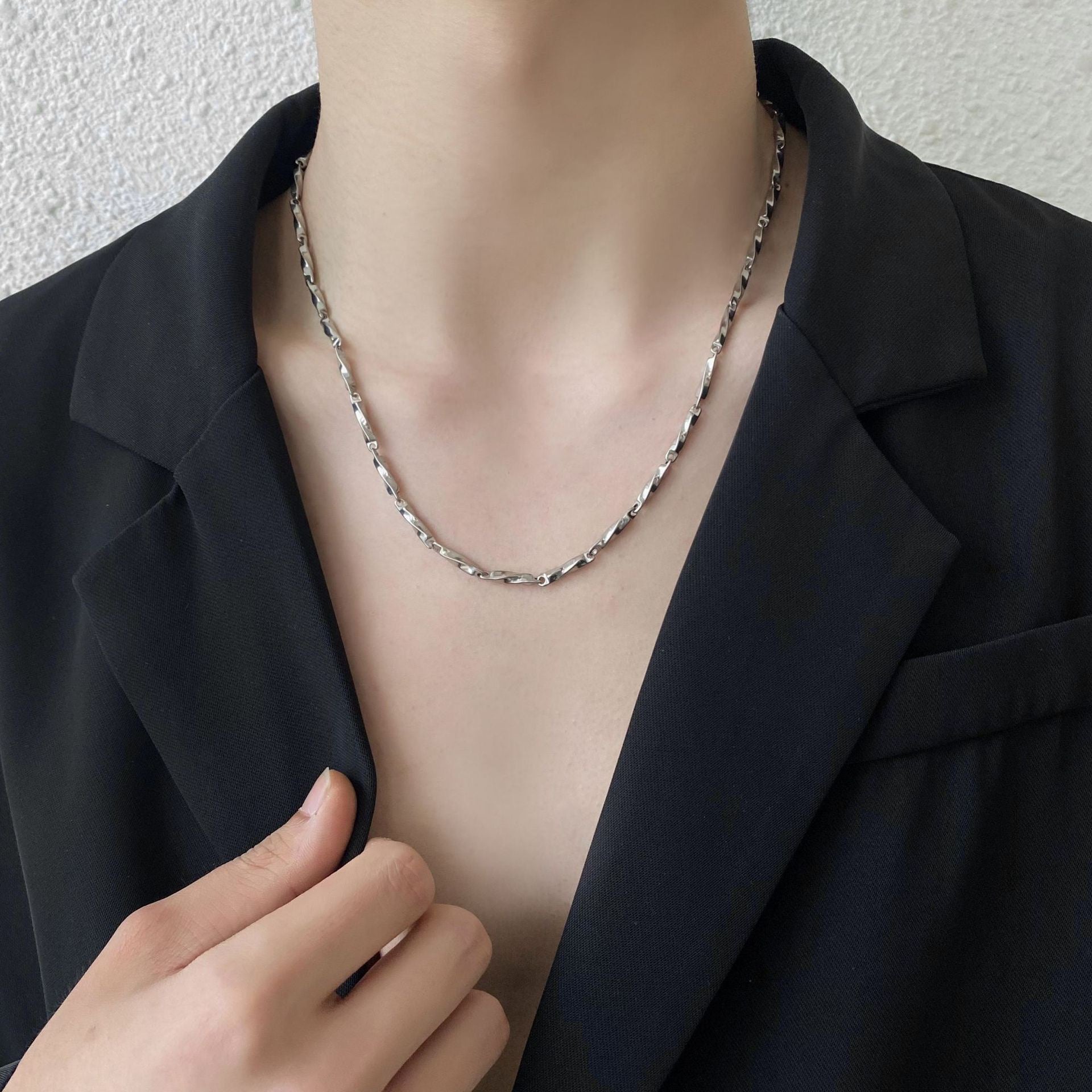 Collar Linéa