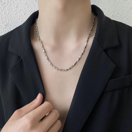Line Necklace
