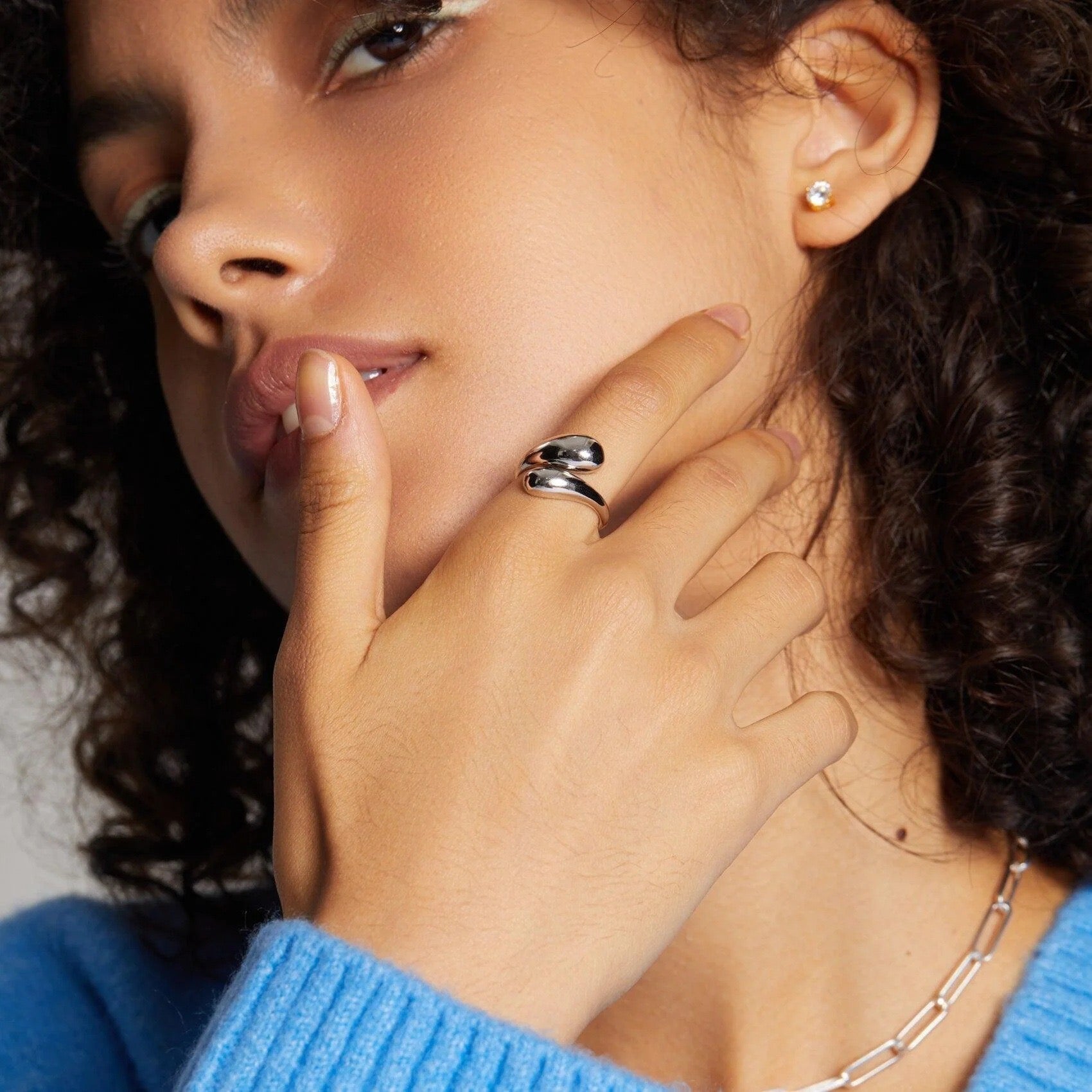 Anillo Linéa